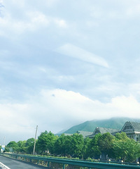 登顶900的山看了场雨后云海!