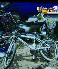 杭州14岁男孩骑车过马路被撞身亡