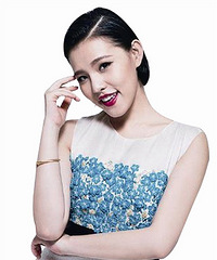 谢依霖宣布升级做妈妈 “我不是胖 我是怀孕了”