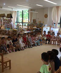 警察爸爸进课堂,安全知识知多少? 绿洲花园幼儿园小一班家长助教