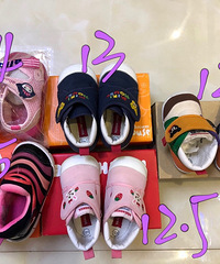 出九成新mikihouse和耐克童鞋