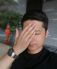 一个人走来走去没有错,不赶路的一个人才有错