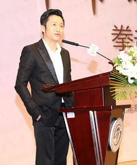 邹市明“拳击人生”:遗憾错过轩轩重要人生节点