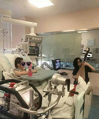 浙二女医师脱下白大褂后暖爆