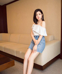 “小龙女”也是C罗球迷!陈妍希晒自拍上演帽子戏法