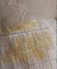 温州村这家店大理石超级坑!居然生锈了