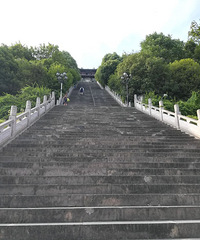 �ٺ��ų���һ����