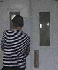 生了孩子才知道眼前的男人靠不住,该怎么办