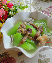 一年一会 -- 鲜滋味【荔枝菌丝瓜土鸡汤】