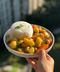 有时候换个食材就有不同的体验 夏天这么一碗就搞定了
