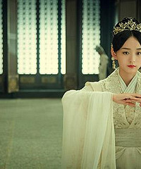 何泓姗新剧饰励志贤妃 与徐正溪上演深宫虐恋