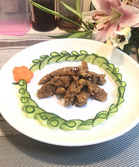 胖妞说我很久没给她认真烧一餐菜咯 那就撸起袖子啦