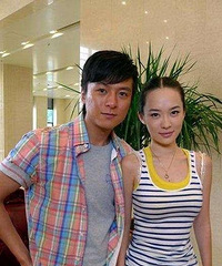 原来多年前朱雨辰妈妈曾相中霍思燕,霍思燕直接回绝
