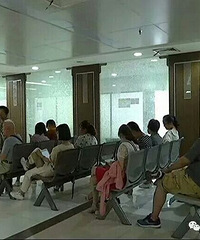 ����2��Ů���������ɷ��������������