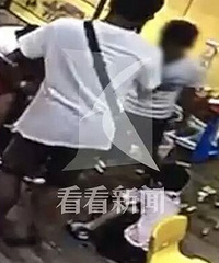 ��Ů����ľ���ߵ� ���ӱ�ŭ����7����ͯ