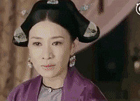 佘诗曼的前半生,就是一部打怪升级上位史!