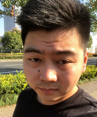 找女朋友,结婚的那种。