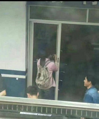 如此乡土味的杨幂还是第一次见,造型朴素似村妇,你能认出来吗?