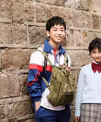 《快把我哥带走》口碑不俗,张子枫成首位票房破2亿的00后女星