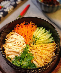 鸡丝凉面