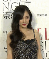 杨幂唐嫣零互动!女星同框比美你能看出多少知识