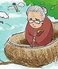 杭州93岁孤寡老人楼下摔成骨折,一声不吭坐了7个小时才被发现!