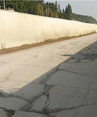 ͨ�����ɽ��·������е���