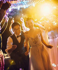 结婚当天穿婚纱、礼服要几套?过来人告诉你婚礼各环节选款有哪些