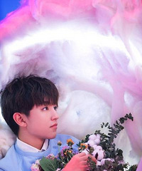 棉系少年上线! 王俊凯眼神清澈凸显温柔魅力