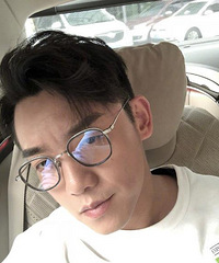 郑恺自认长得像雷佳音 网友调侃:你没有他头大