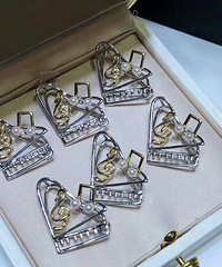 ���������׹���ÿ�mikimotoͬ�