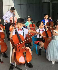 没有手指照样奏出精彩曲子!这个与众不同的杭州男孩,你真了不起