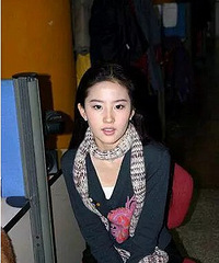 刘亦菲私服丑出新境界,神颜都差点没拯救回来!
