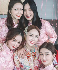 原来中式礼服除了红色,还有另一种清新的打开方式呢!