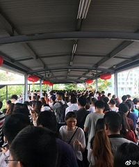 深圳地铁从高架桥掉下?视频疯传!