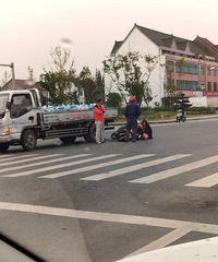 ƽ�������ƽ��ʮ��·�ڵ�ƿ��������ַ����¹���