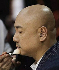 徐铮的光头也需要补妆!不抛光怎么闪瞎我们的眼