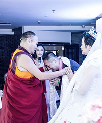 出家人,不是应该不近女色不结婚的么?