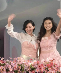 这两姐妹,真正诠释了“丑小鸭变身白天鹅”