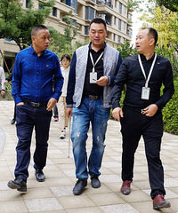 中博装饰工地巡查小组走进三卫家园