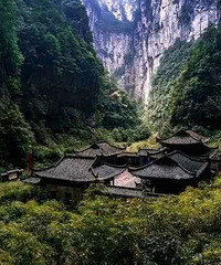 张艺谋为了拍电影,耗资300万修古建筑,如今已成了著名景