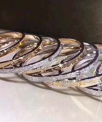 ���俨�����ں����ֻ�