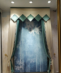 ���۸����װ��ǽֽ��ǽ�����ڻ�����������������Ҷ����