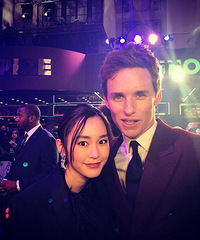 突破次元壁!桐谷美玲晒与“小雀斑”埃迪合影照