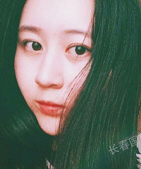 还记得03年春晚演唱《让爱住我家》的小女孩吗?如今她长这样了
