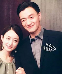周一围被吐槽又老又油腻,赵丽颖力挺真滴暖