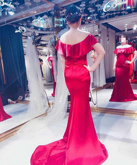 个人转让新娘主婚纱 出门纱 及敬酒服各一