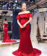 个人转让新娘主婚纱 出门纱 及敬酒服各一