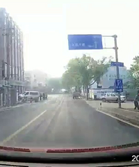 ����ʲô���� ��ƿ����Ȼ�ڻ������������� ���붼����