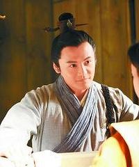 姬他甩掉“张嘉译表弟”标签